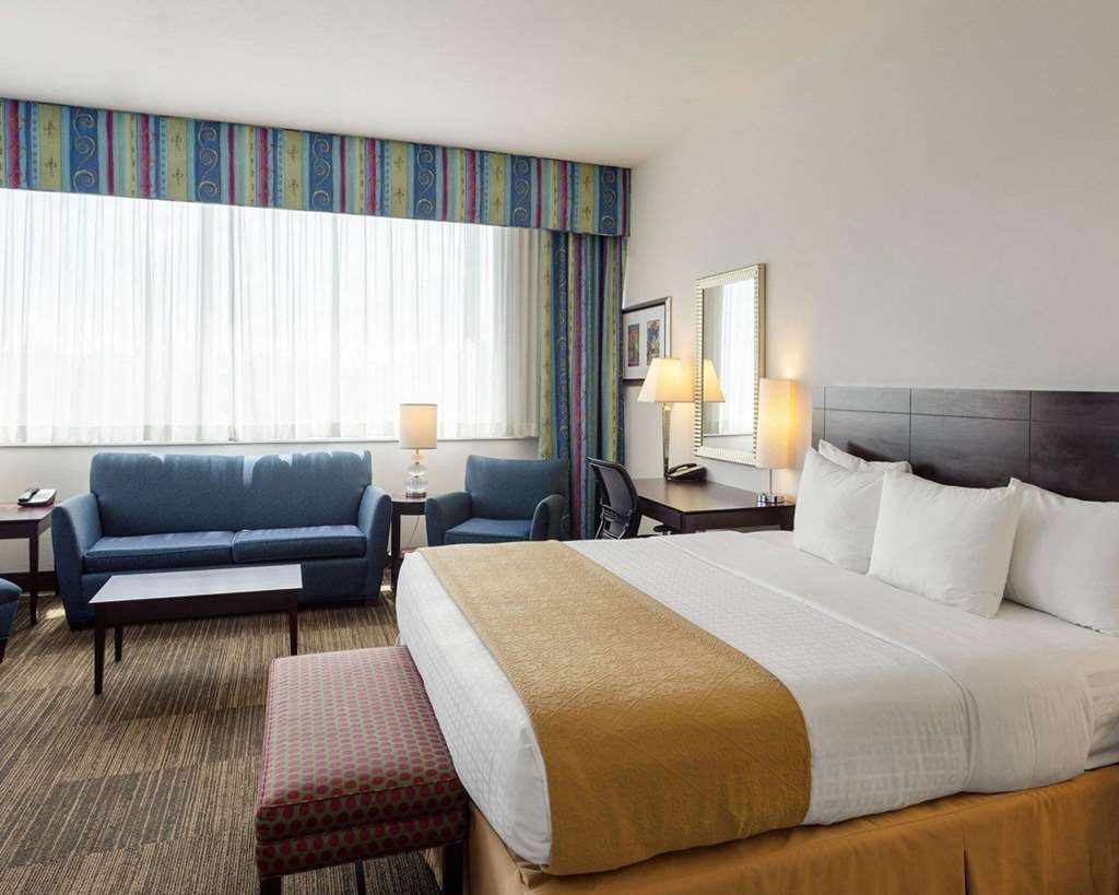 St Charles Coach House, Ascend Collection Hotel 3*