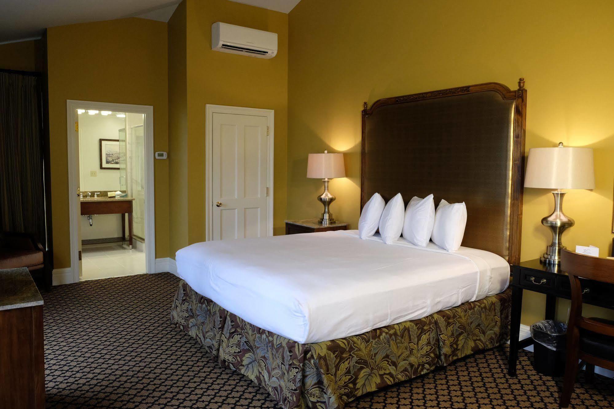 The Lafayette By Kasa New Orleans