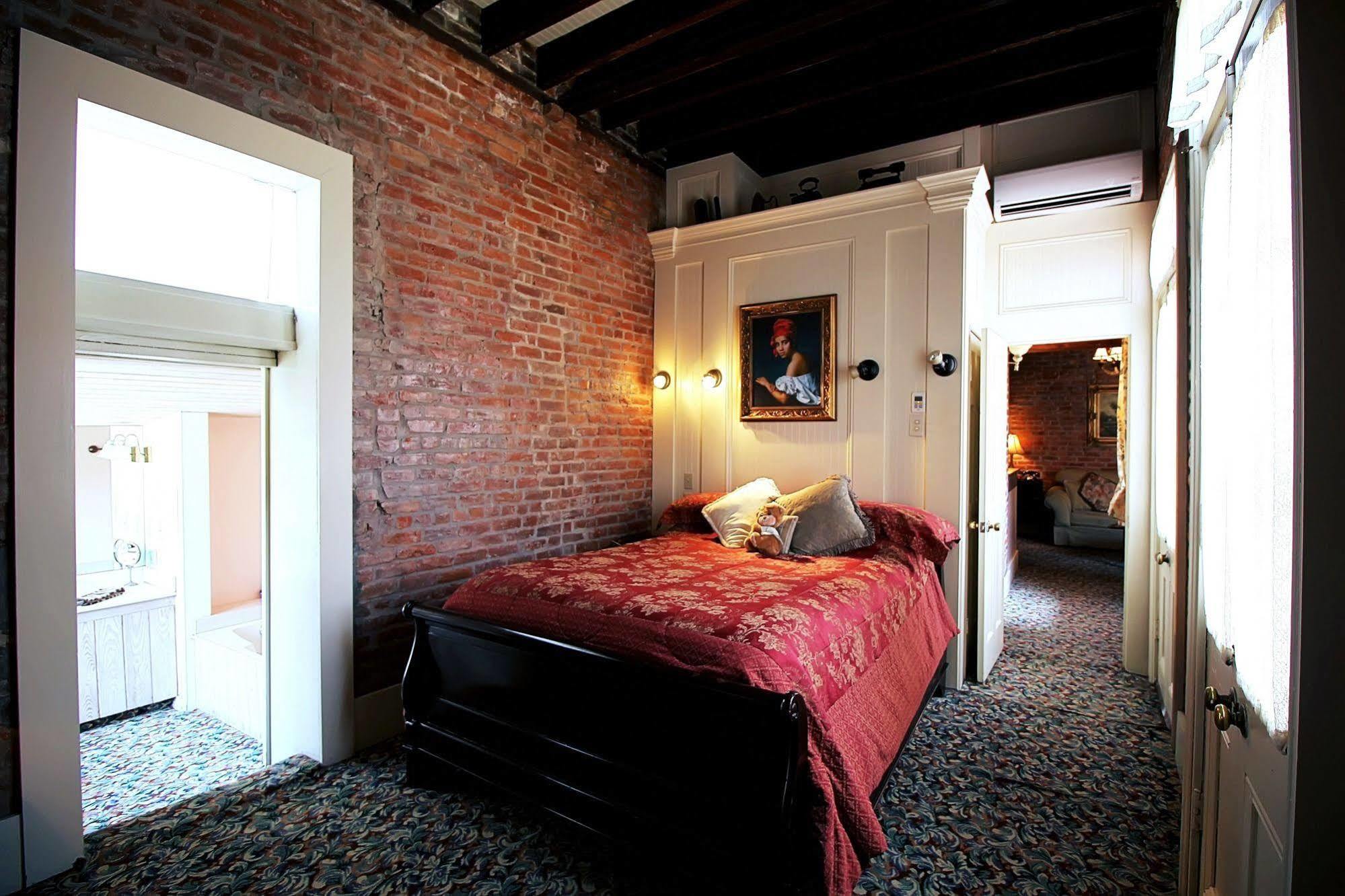 The Olivier House 2* New Orleans