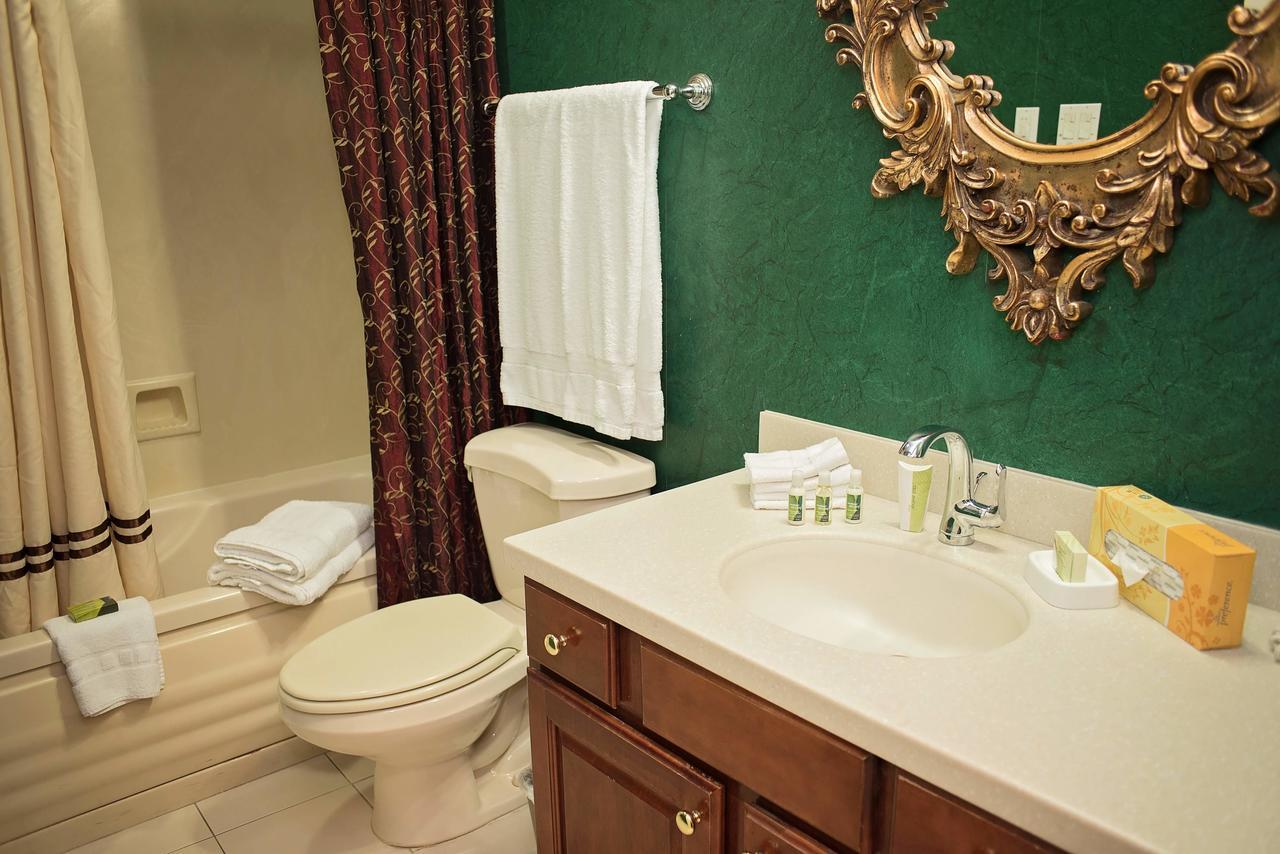 Quarter House Hotel