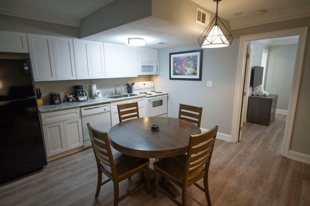 Hotel Frenchmen Orleans At 519, Ascend Collection