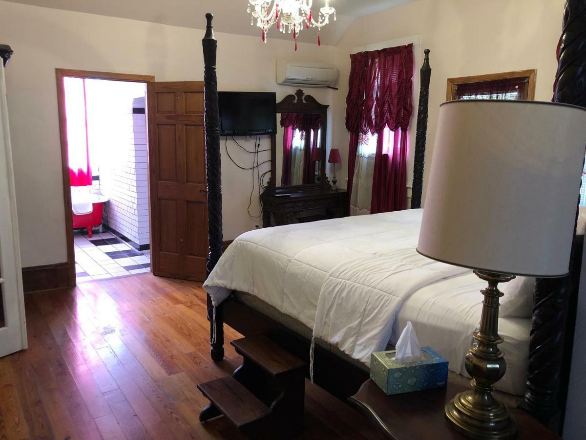 Oakview Bed & Breakfast 3*