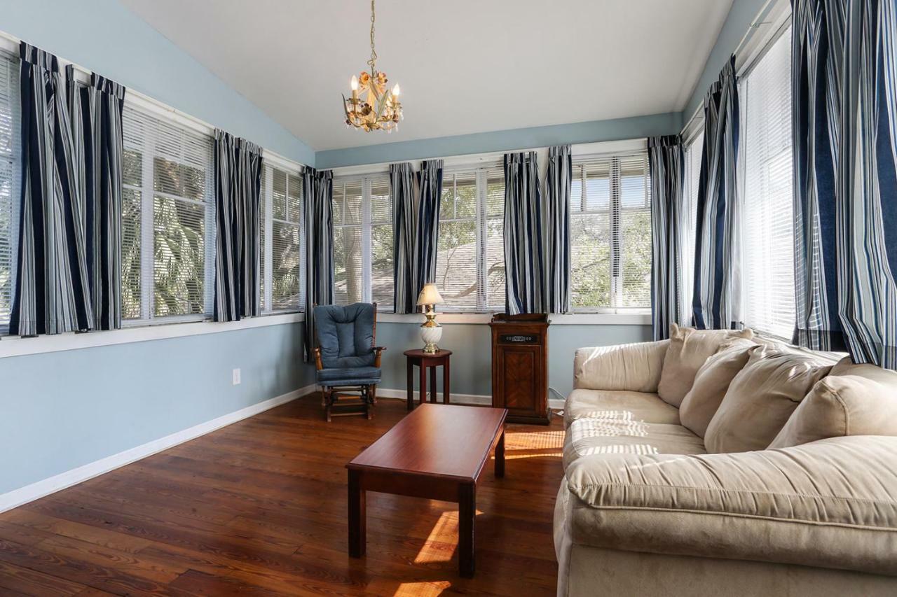Oakview 3* New Orleans