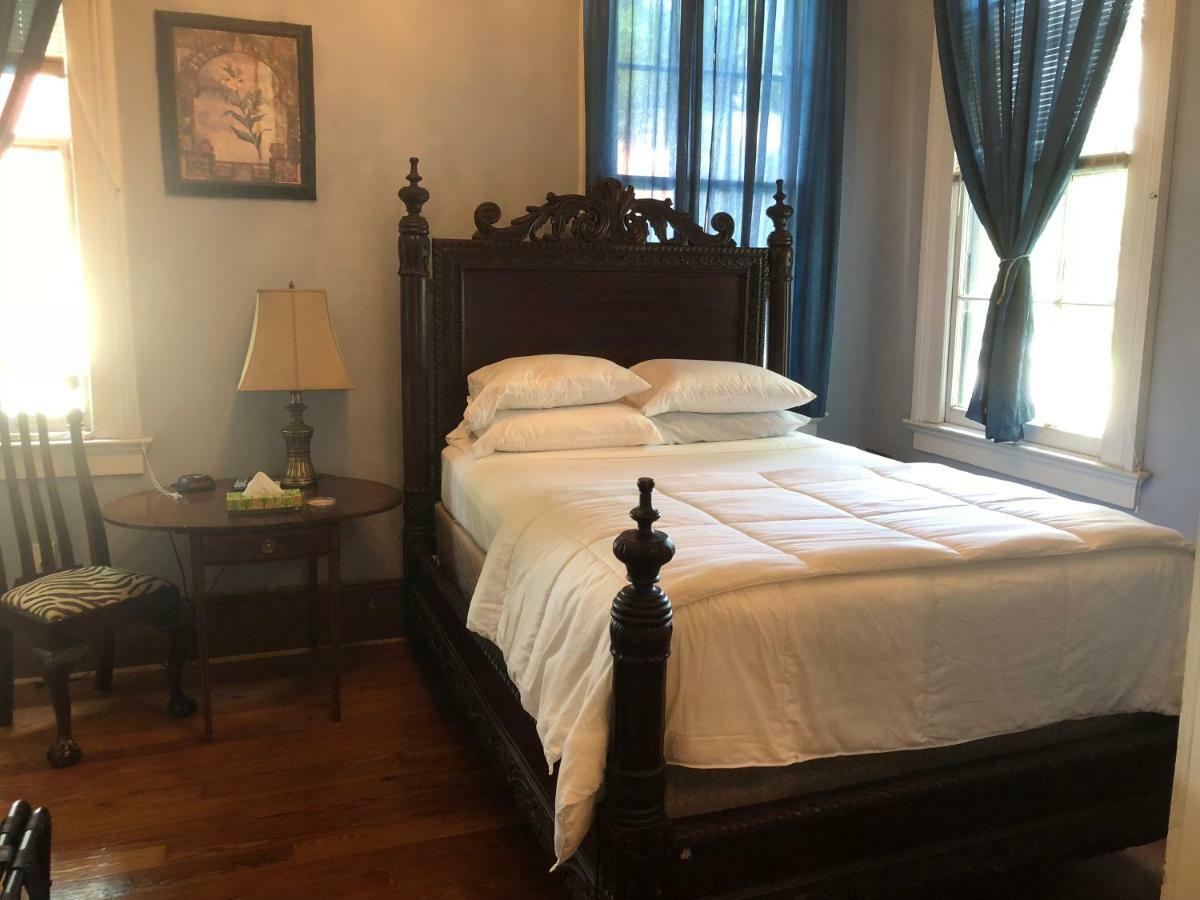 Oakview Bed & Breakfast 3*